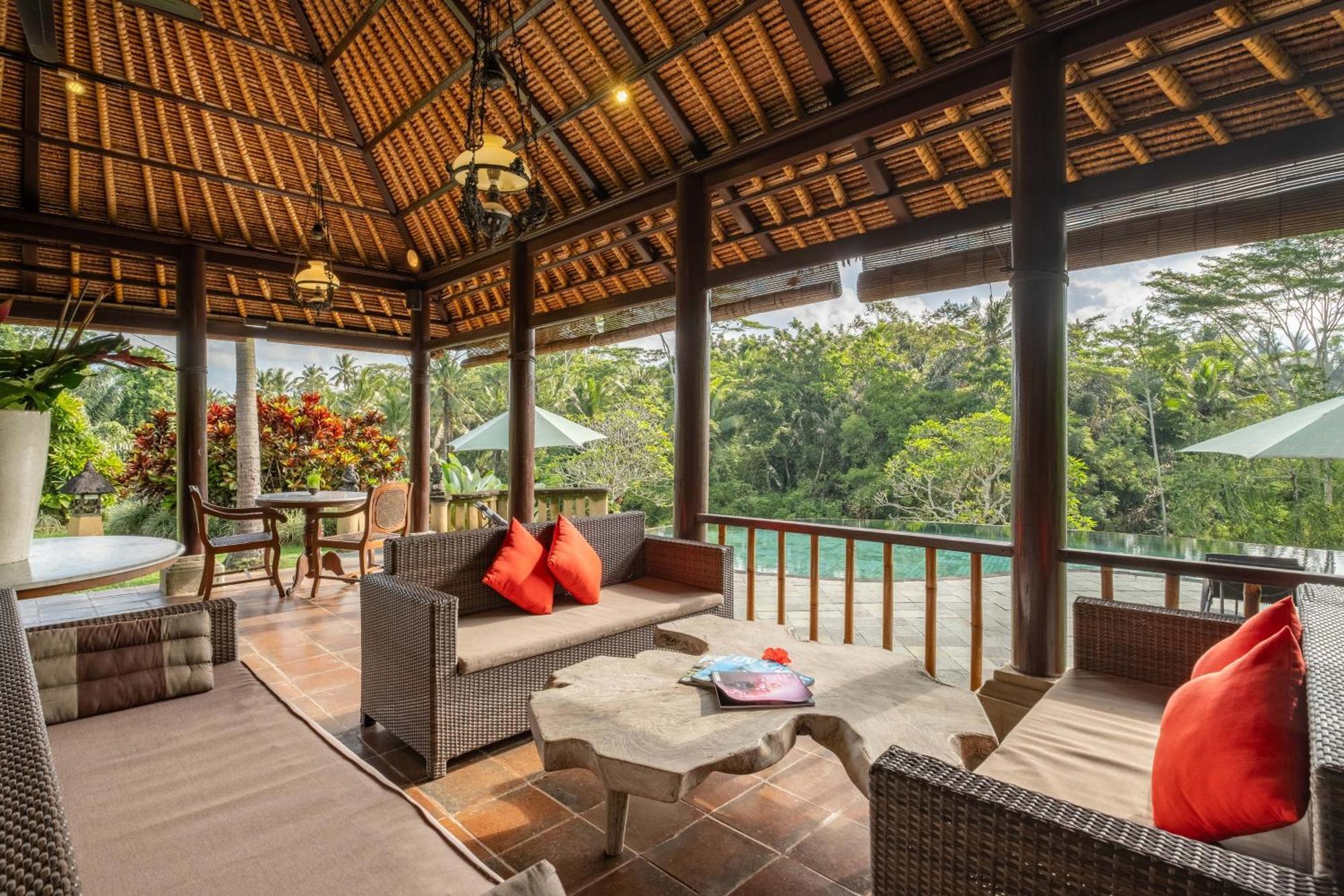 Semana * Ubud