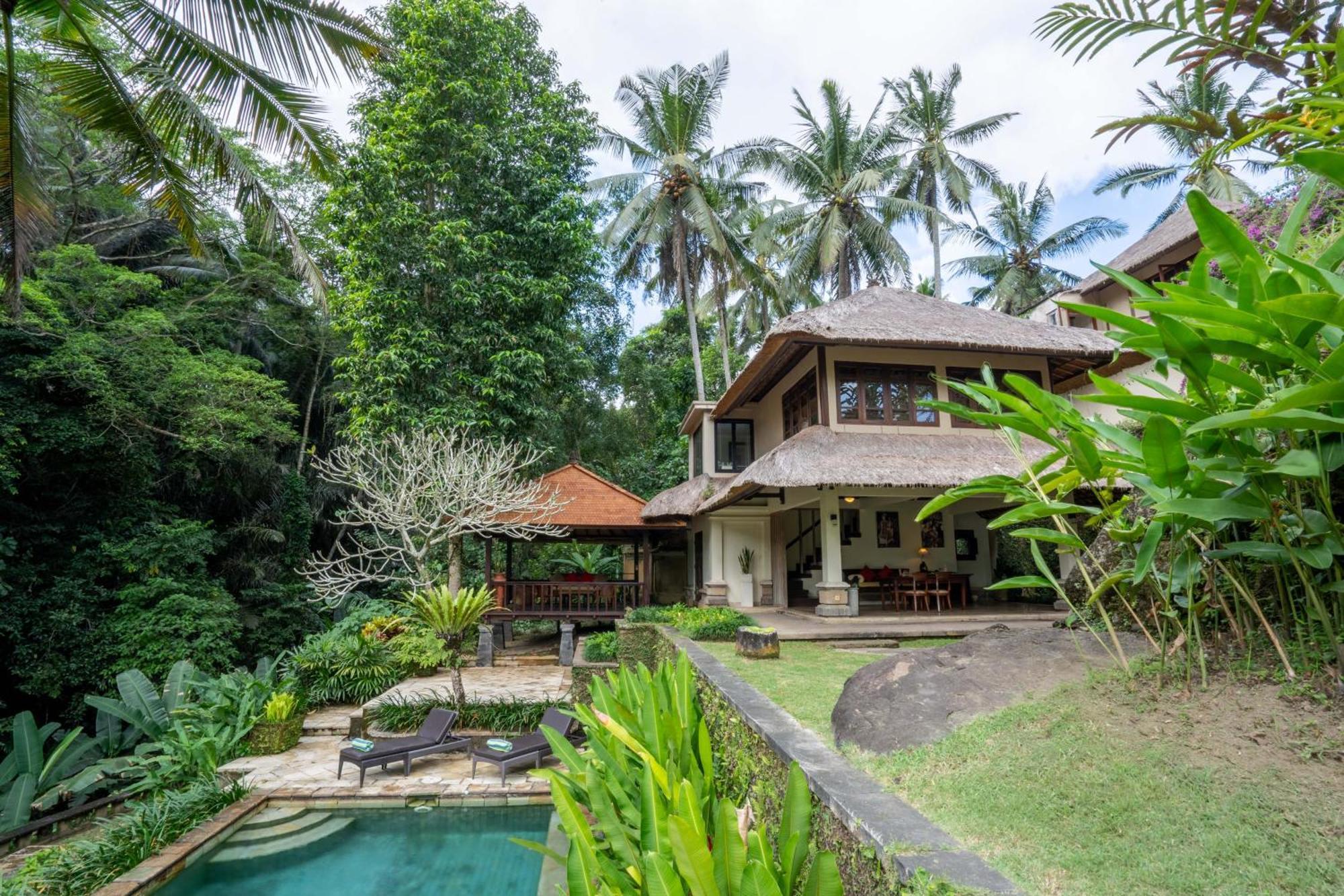 Semana * Ubud